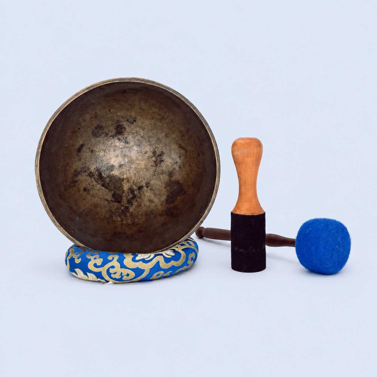 Antique Himalayan Singing Bowl – 26.5 cm | 1.76 kg