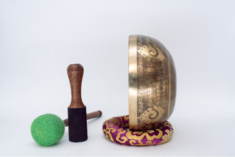 Om Mane Padme Hum Etched Singing Bowl