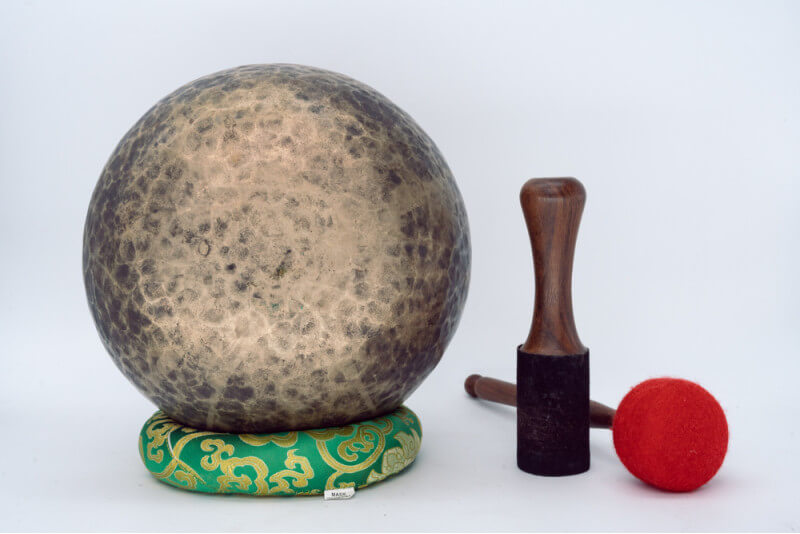 Green Tara Singing Bowl – Sacred Meditation & Healing Bowl