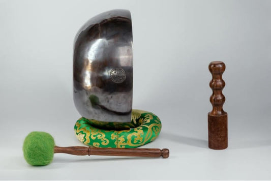 Black Antique Fullmoon Singing Bowl