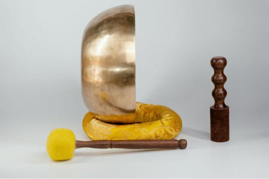 Golden Antique Fullmoon Singing Bowl