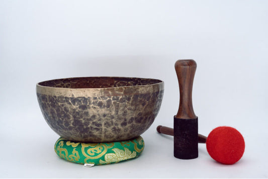 Green Tara Singing Bowl – Sacred Meditation & Healing Bowl