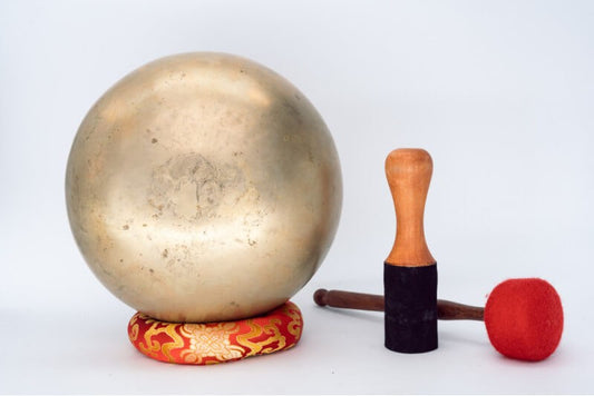 Antique Himalayan Singing Bowl – 27 cm | 1.48 kg