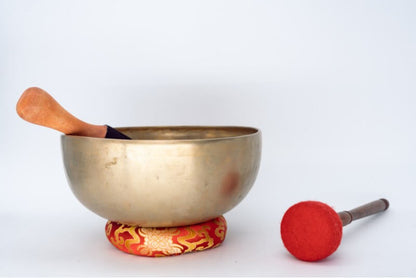 Antique Himalayan Singing Bowl – 27 cm | 1.48 kg