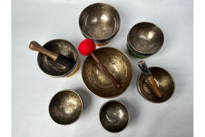 Set of 7 Chakra Full Moon Singing Bowl Set for Chakra Healing