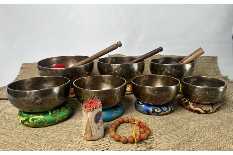 Set of 7 Chakra Full Moon Singing Bowl Set for Chakra Healing